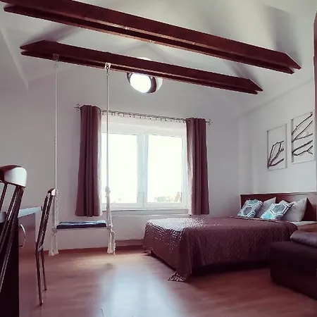 Goscinne Jolka Homestay *